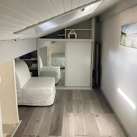 بيت للعطل Patio/ Maison Mitoyenne 4/5 Pers *